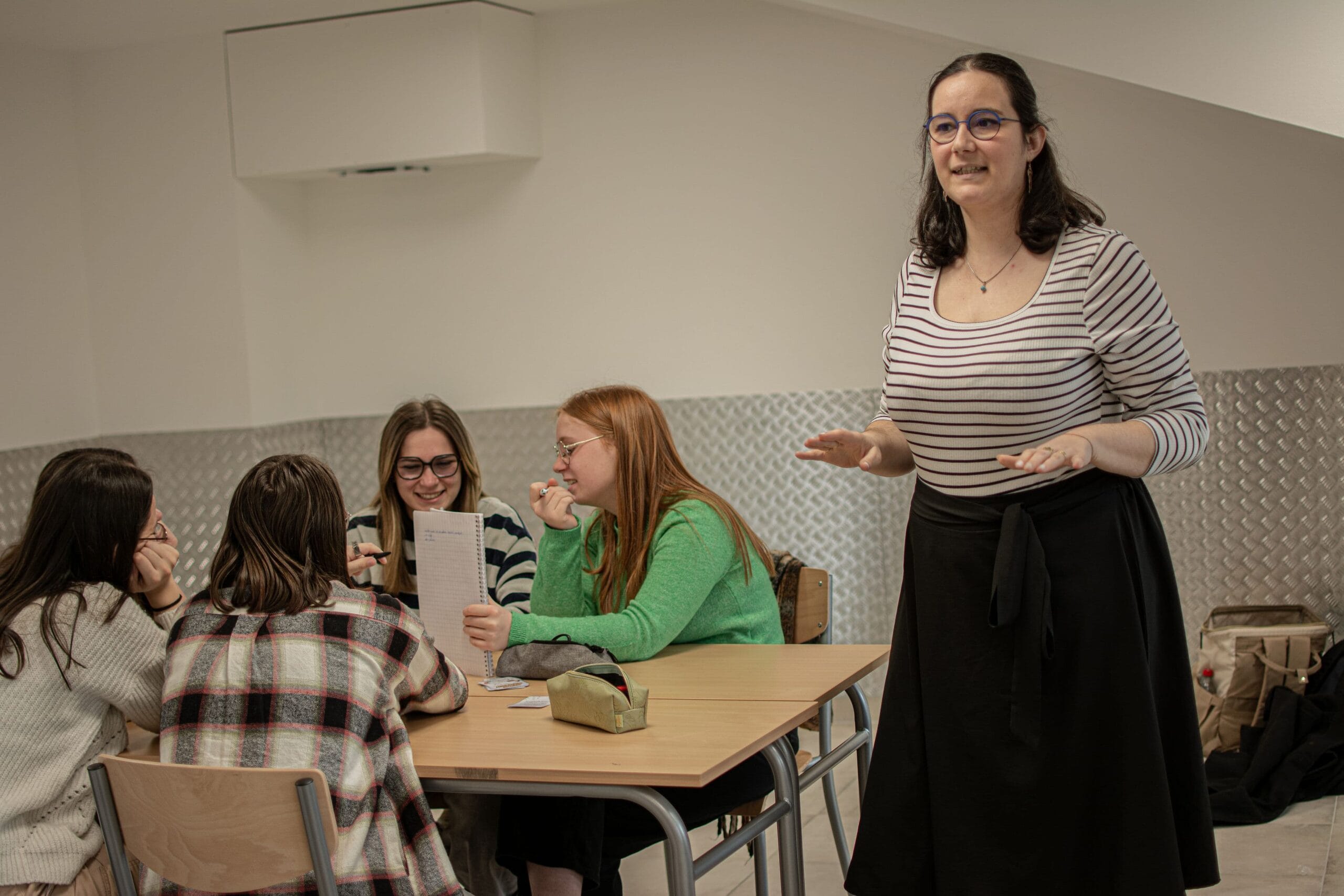 eleves en classe autonomes avec prof en bac pro